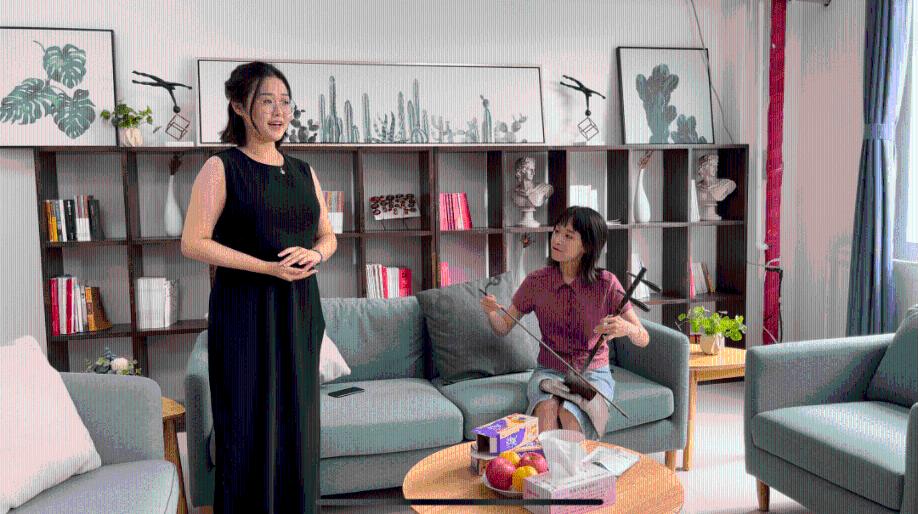如何评价《亲爱的自己》里表现出来的社会问题？