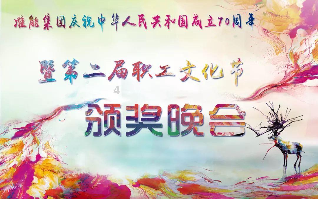 花群中的女孩