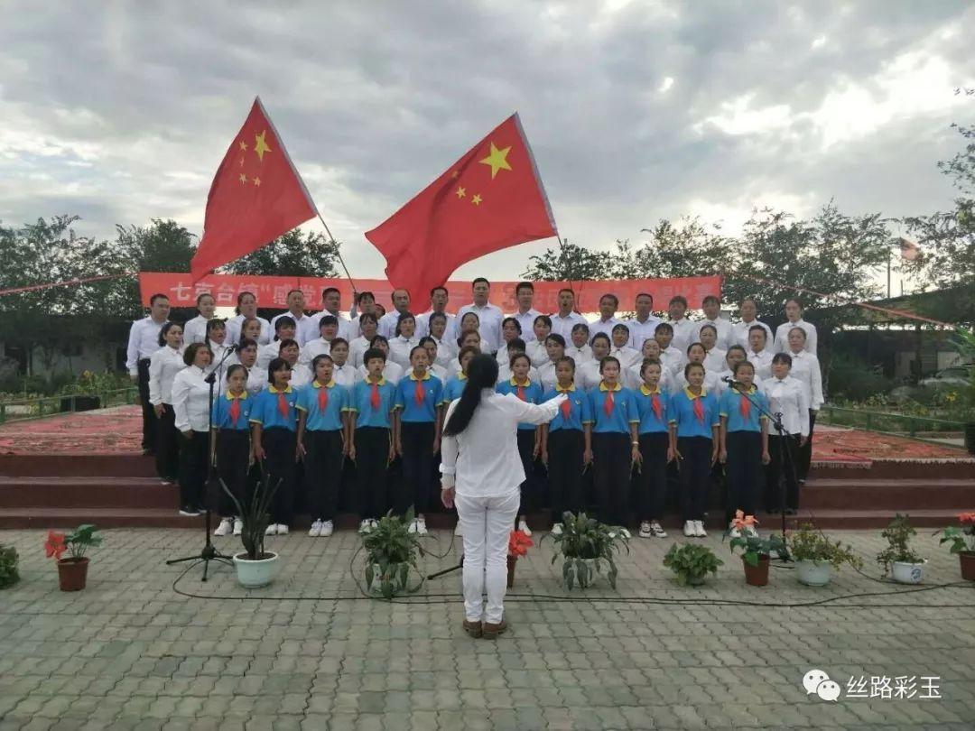 一个女生她对我有好感，但她不和我一起玩游戏，为什么？、游戏画面