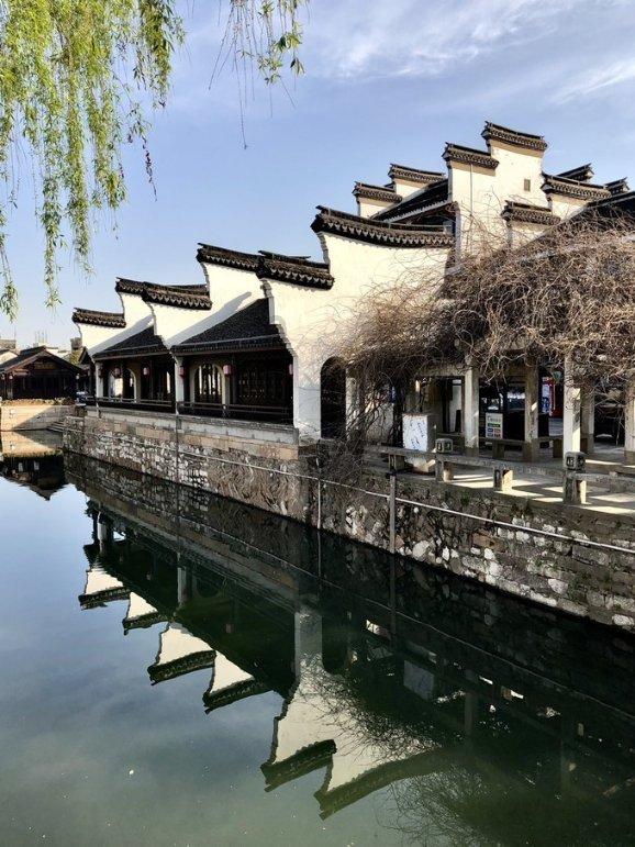 KVH通信盘中异动 下午盘股价大涨5.26%